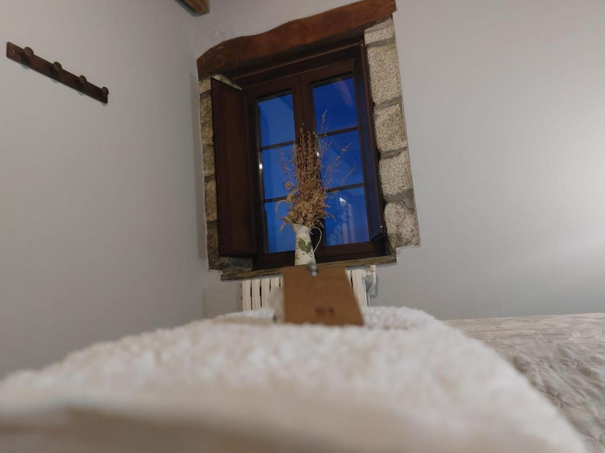 La Venta Celta Hotel O Cebrero ภายนอก รูปภาพ