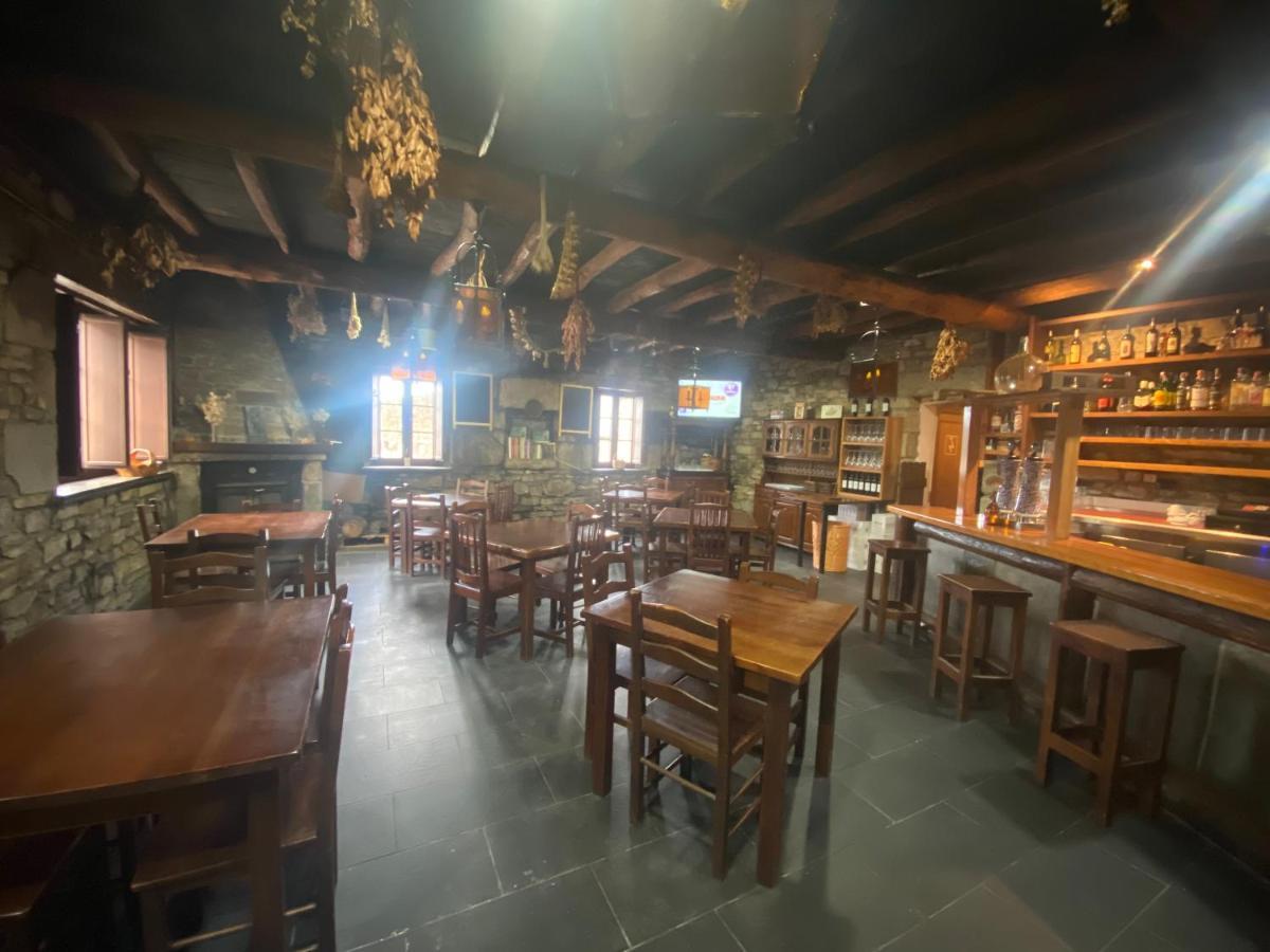 La Venta Celta Hotel O Cebrero ภายนอก รูปภาพ