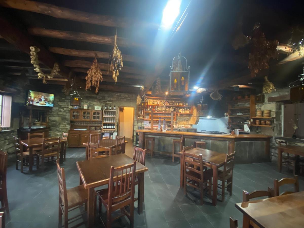 La Venta Celta Hotel O Cebrero ภายนอก รูปภาพ